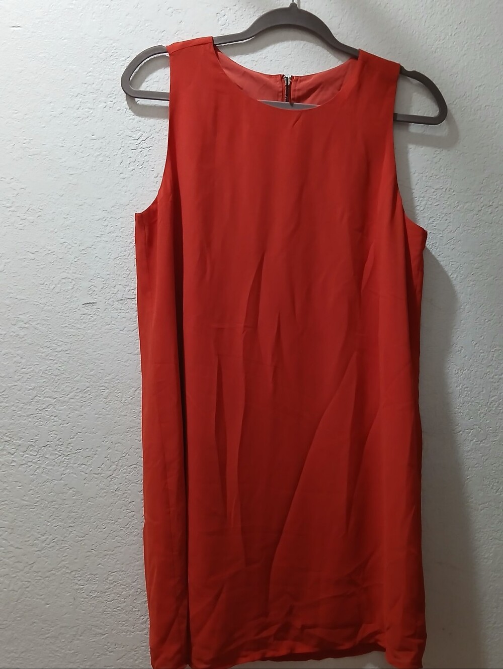 Daily look New L Sleeveless Coral Shift Mini Dress